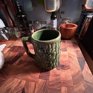 VINTAGE 1940’s Tall Coffee cup green glaze
With floral lattice motif